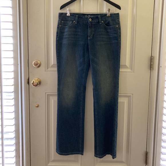 Ann Taylor Women's Modern Fit Boot Cut Denim Jeans/Lindsay Waist/Size 8 - Picture 1 of 3